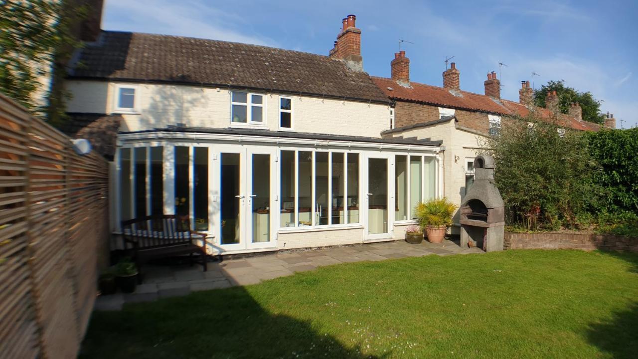 Holly Cottage, Hidden Gem In The Yorkshire Wolds Welton  Bagian luar foto