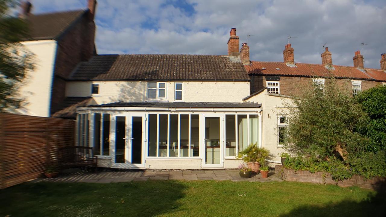 Holly Cottage, Hidden Gem In The Yorkshire Wolds Welton  Bagian luar foto